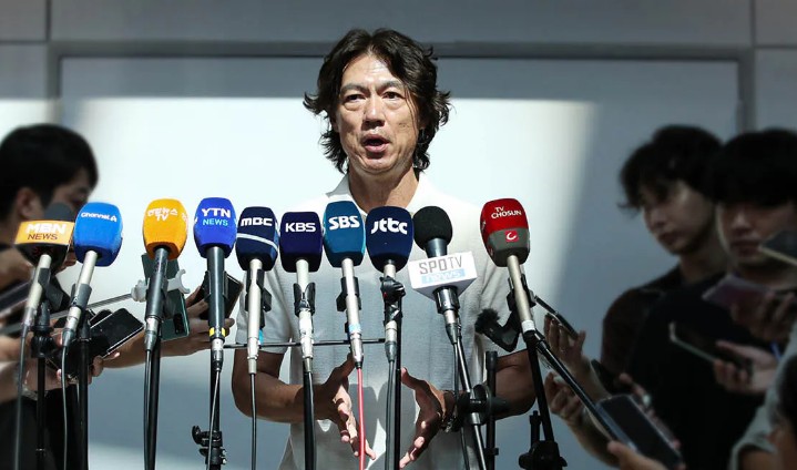 왜, 뭐냐구? 축구협회가 왜 논란의 중심에 서있는데 왜??