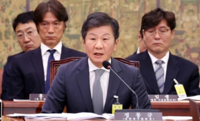 홍명보 감독 마지막 봉사 연봉 웬 20억? 해줘 축구할건데