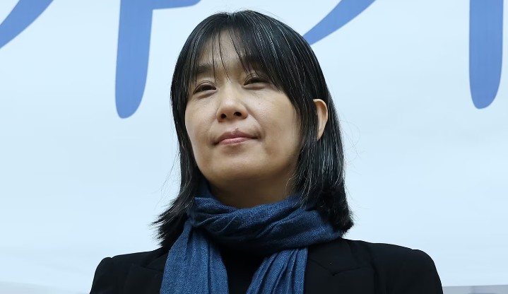 많은 사람들이 다 한강이 좋아서 한강에 빠졌어요!