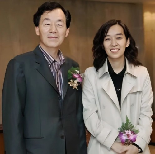 많은 사람들이 다 한강이 좋아서 한강에 빠졌어요!